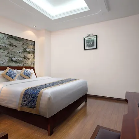 Lakeside Palace Hotel-2